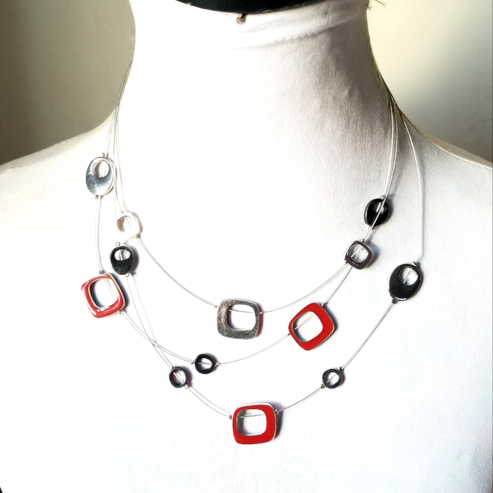 Necklace with geometric beads on flexible wires red silver floating illusion y2k